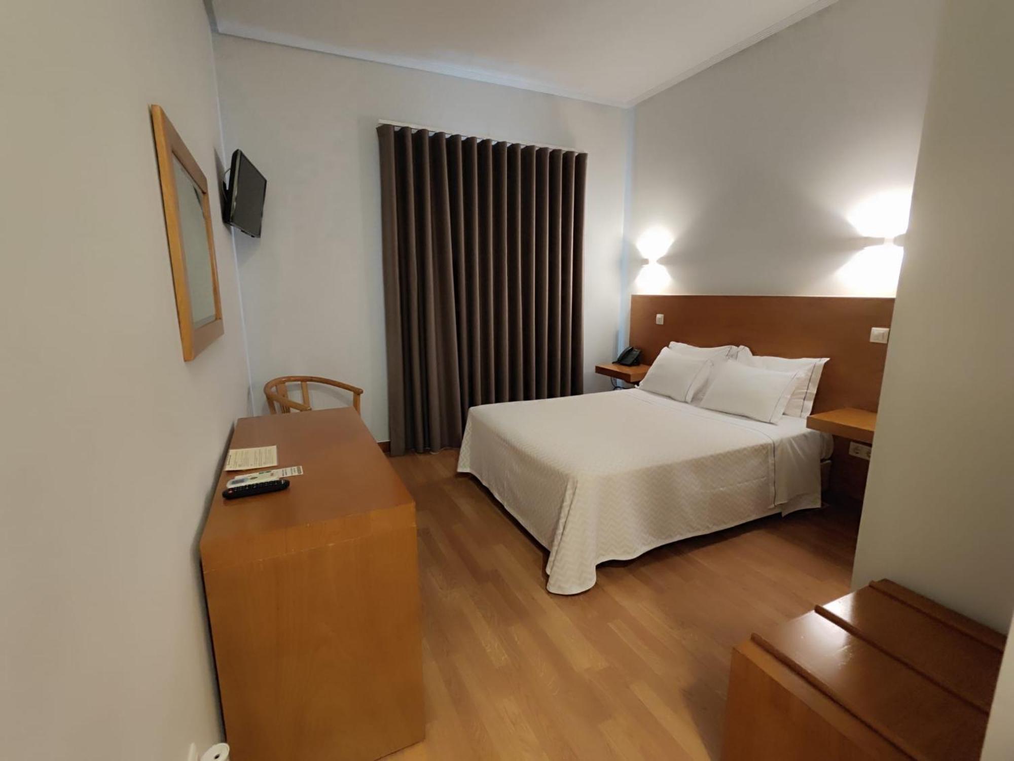 Dom Hotel Penafiel Bagian luar foto