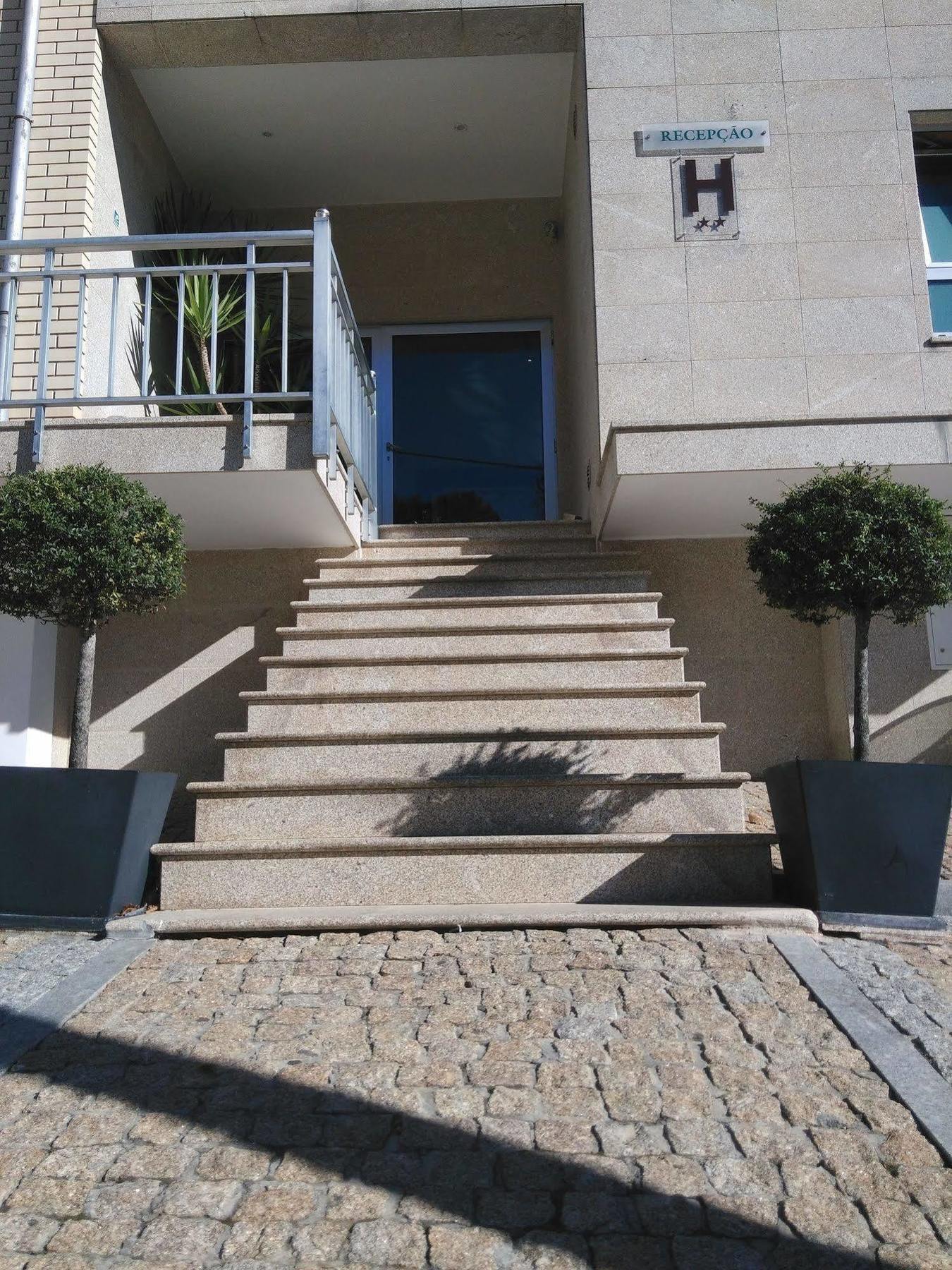 Dom Hotel Penafiel Bagian luar foto