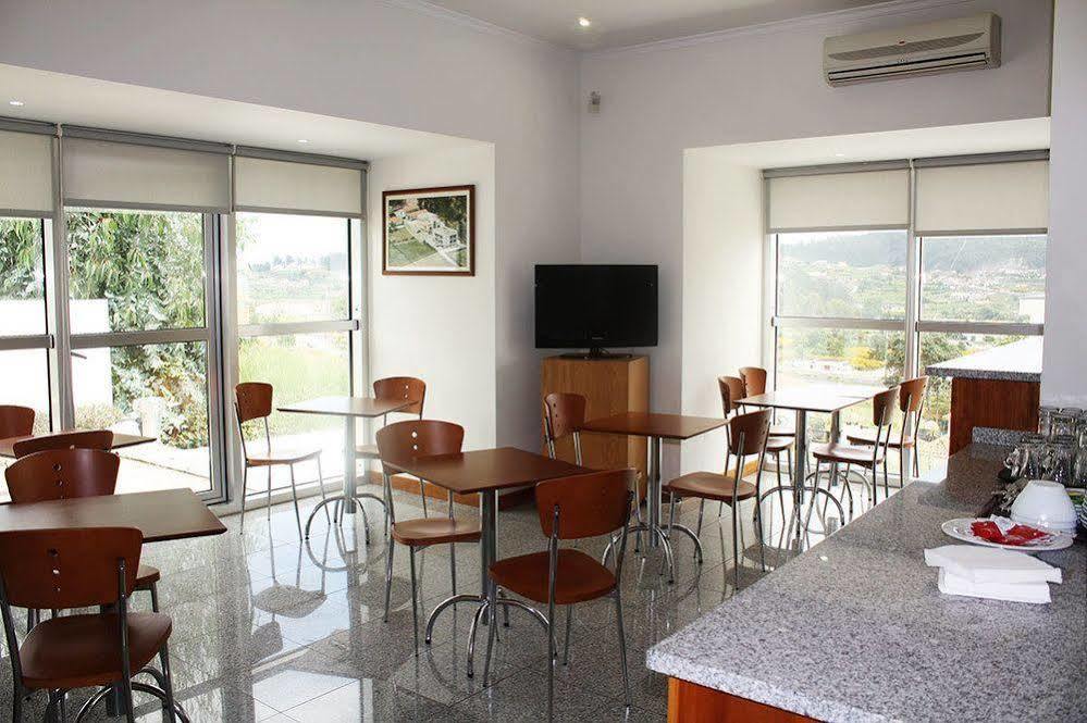 Dom Hotel Penafiel Bagian luar foto
